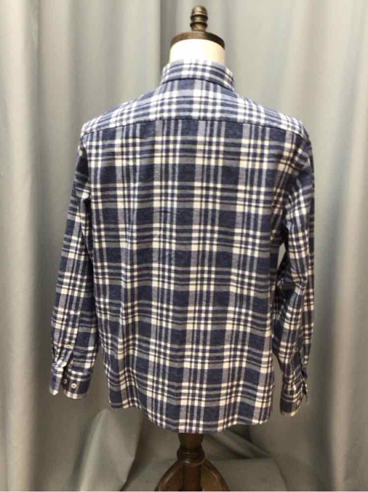 SIZE X LARGE UNTUCKIT Men's SHIRTS