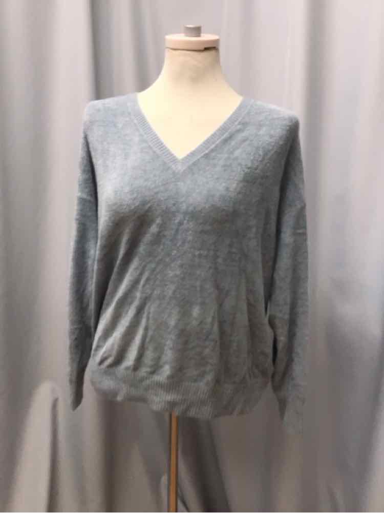 BAREFOOT DREAMS SIZE MEDIUM PET Ladies TOP