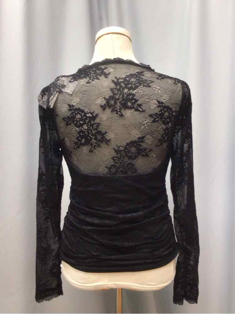 ABERCROMBIE & FITCH SIZE MEDIUM Ladies BLOUSE
