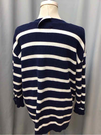 LANDS END SIZE LARGE Ladies TOP