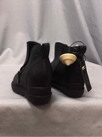 SOREL SIZE 7 Ladies SHOES