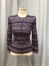 ST. JOHN SIZE 2 Ladies TOP