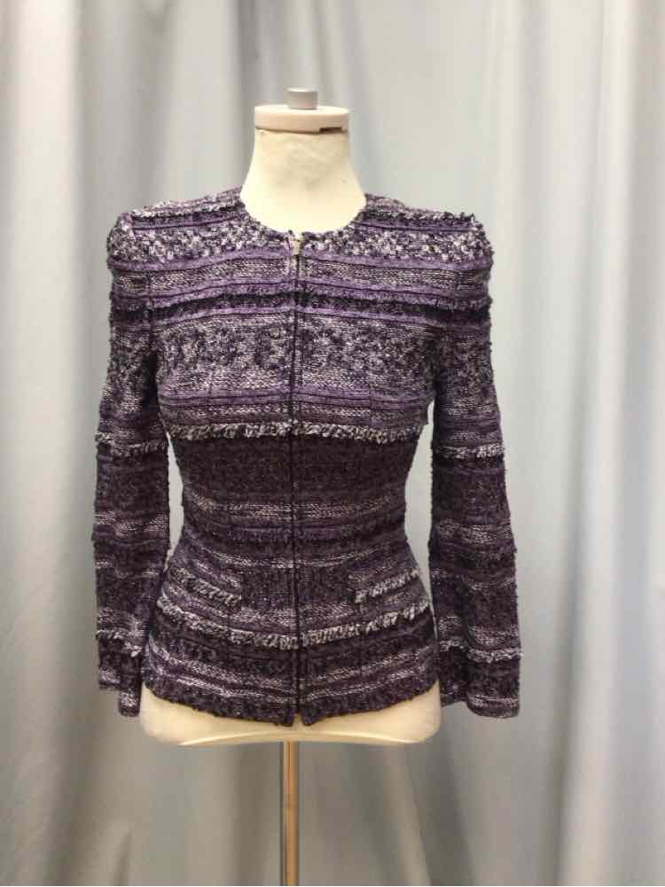 ST. JOHN SIZE 2 Ladies TOP