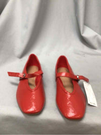 OLD NAVY SIZE 7 Ladies SHOES