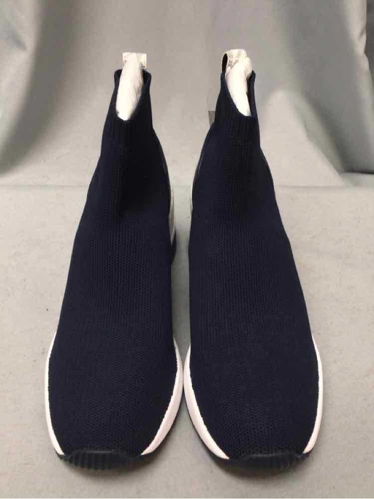 MICHAEL KORS SIZE 6 Ladies SHOES