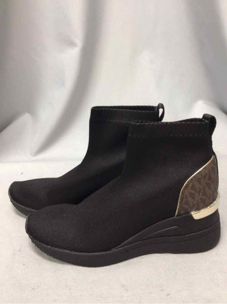 MICHAEL KORS SIZE 6 Ladies SHOES