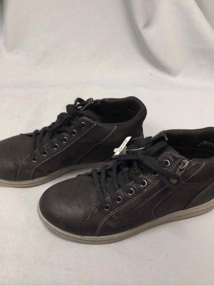 CLARKS SIZE 7 1/2 Ladies SHOES