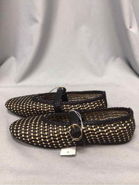 UNIVERSAL THREAD SIZE 10 Ladies SHOES