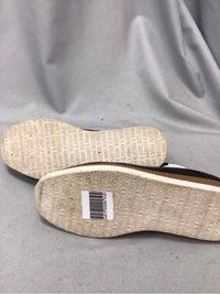 BLEECKER & BOND SIZE 7 1/2 Ladies SHOES