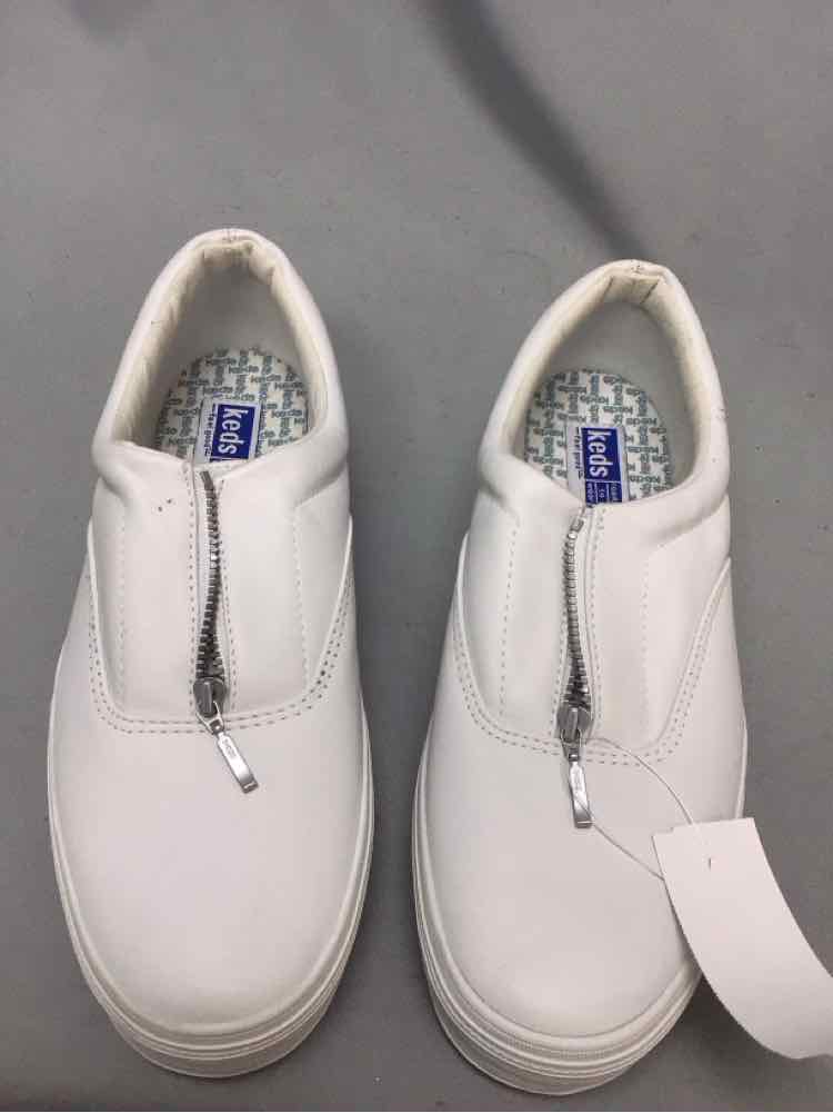 KEDS SIZE 9 1/2 Ladies SHOES