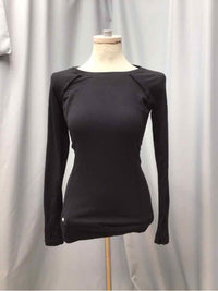 LULULEMON SIZE 4 Ladies EXERCISE