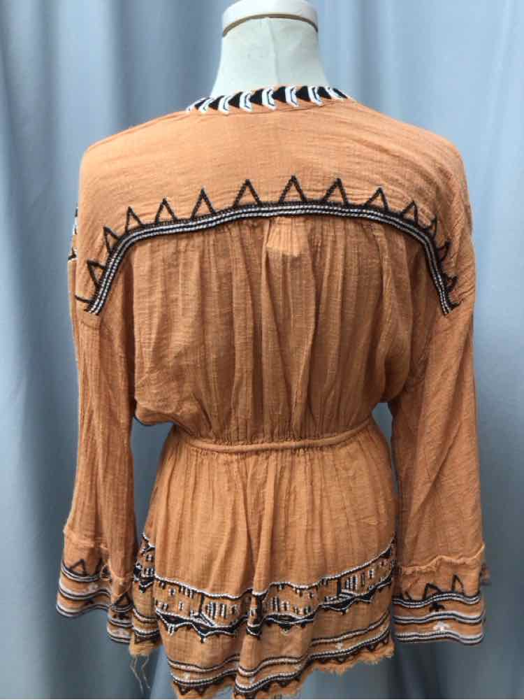 FREE PEOPLE SIZE MEDIUM Ladies BLOUSE