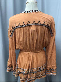 FREE PEOPLE SIZE MEDIUM Ladies BLOUSE