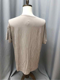 SIZE LARGE VUORI Men's SHIRTS