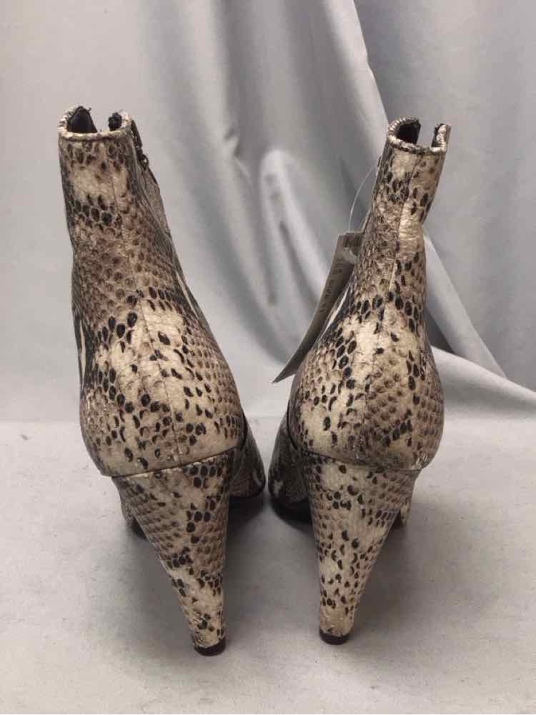 HALOGEN SIZE 11 Ladies SHOES