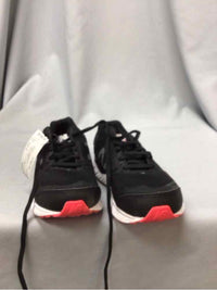NEW BALANCE SIZE 8 Ladies SHOES