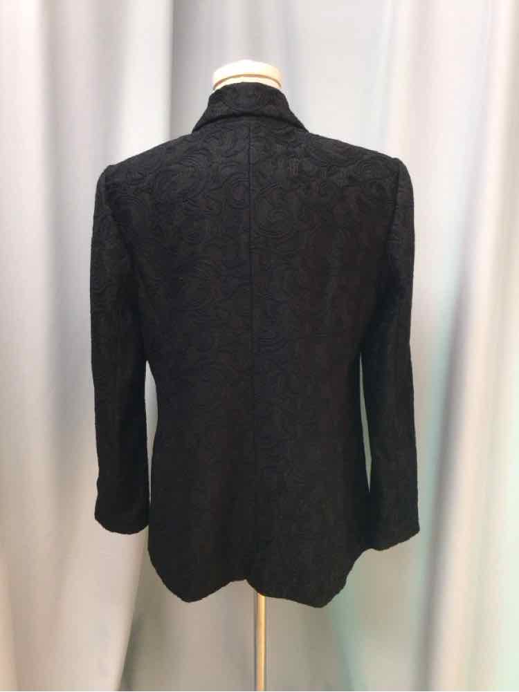 CHICOS SIZE 12 Ladies BLAZER