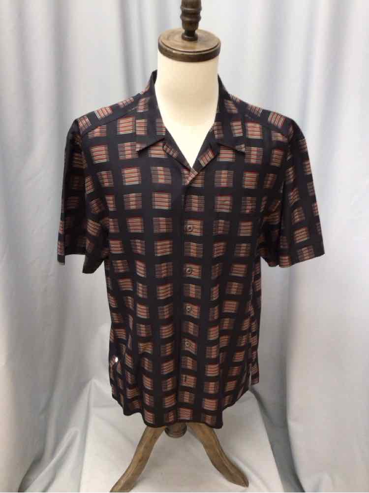 SIZE LARGE AXIS Men's SHIRTS