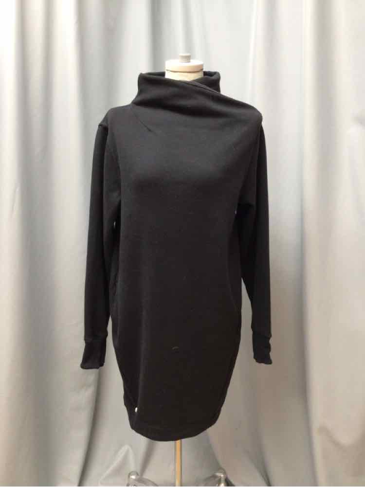 ATHLETA SIZE MEDIUM Ladies DRESS