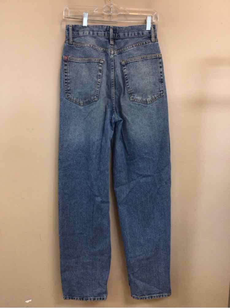BDG SIZE 27 Ladies JEANS