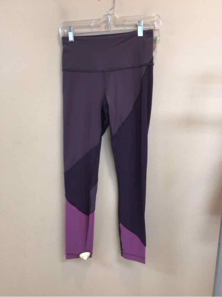 LULULEMON SIZE 6 Ladies EXERCISE