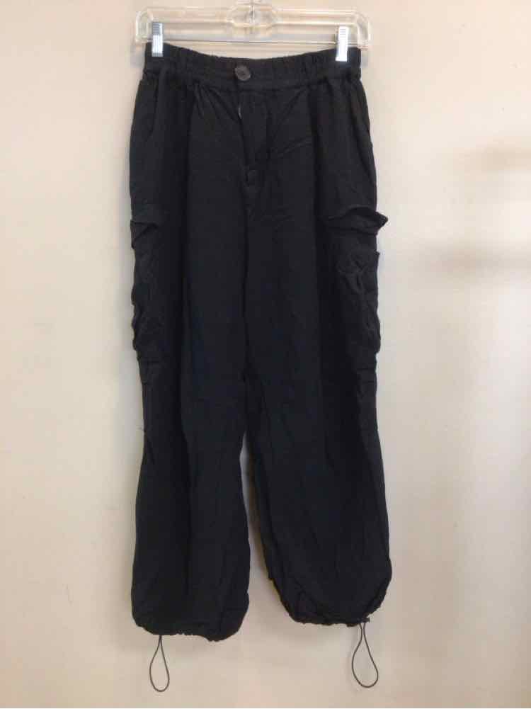 ZARA SIZE MEDIUM Ladies PANTS