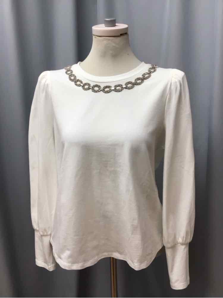 CHICOS SIZE MEDIUM Ladies TOP