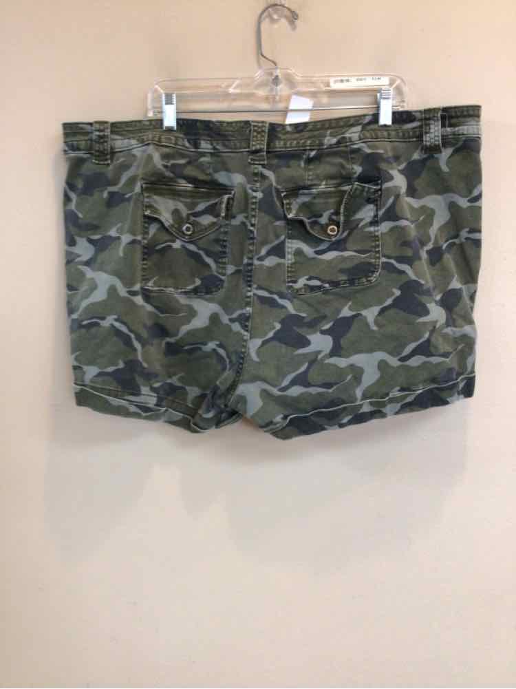 TORRID SIZE 26 Ladies SHORTS