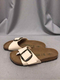 BIRKENSTOCKS SIZE 8 Ladies SHOES