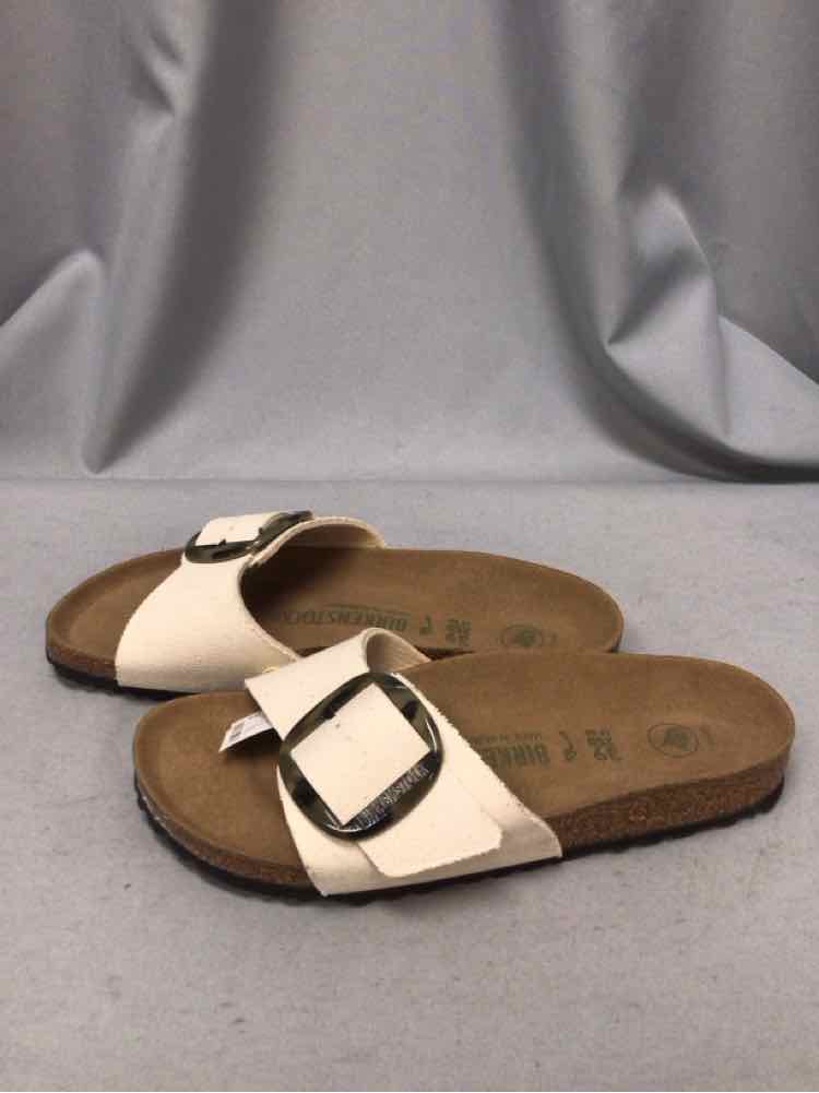 BIRKENSTOCKS SIZE 8 Ladies SHOES