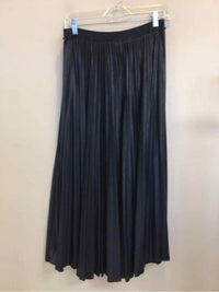 HALOGEN SIZE MEDIUM Ladies SKIRT