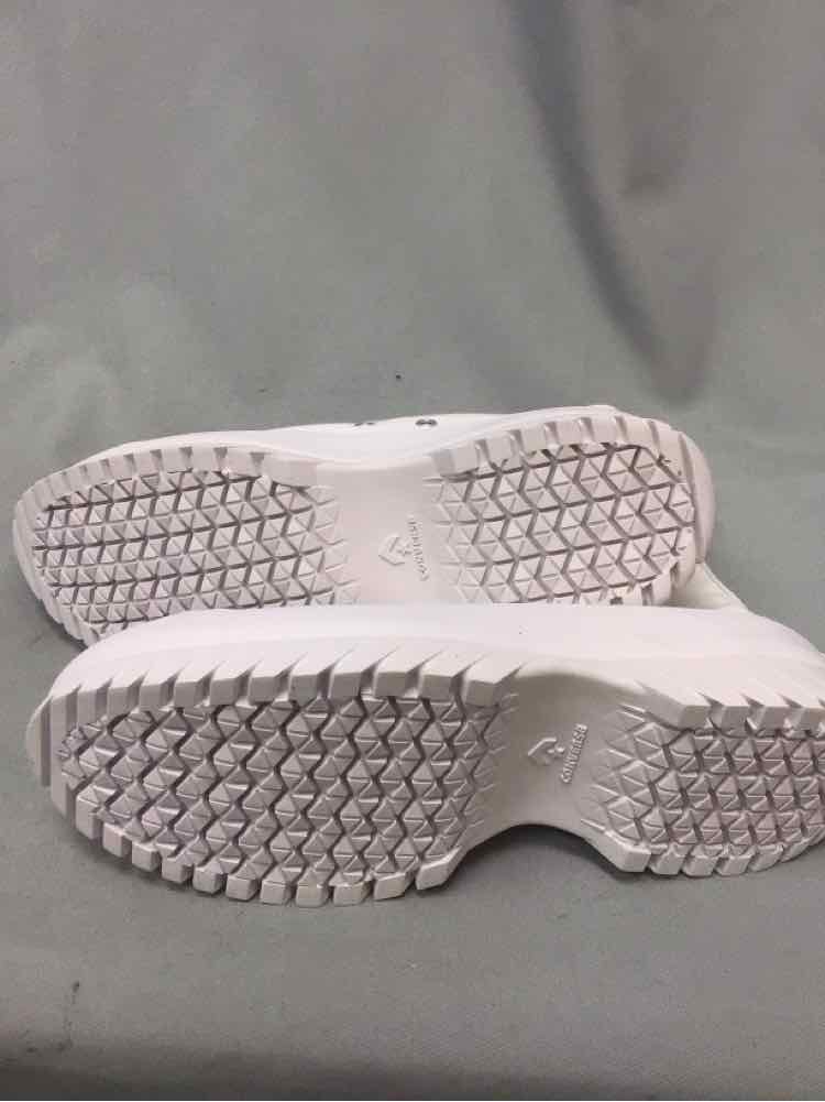 CONVERSE SIZE 8 Ladies SHOES