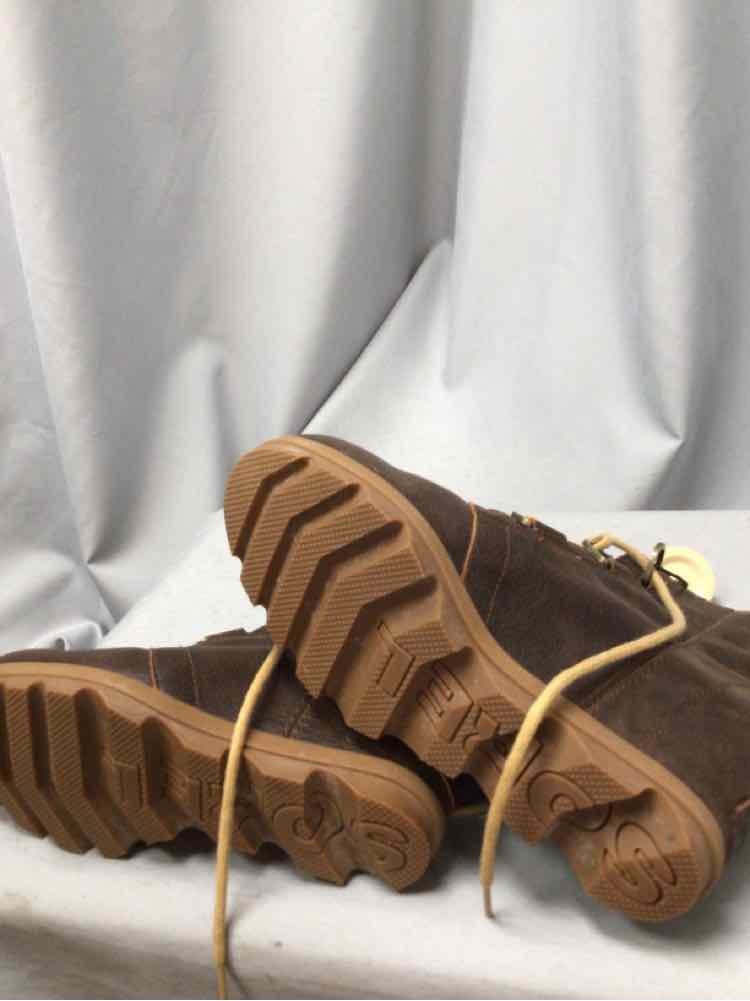 SOREL SIZE 8 Ladies SHOES