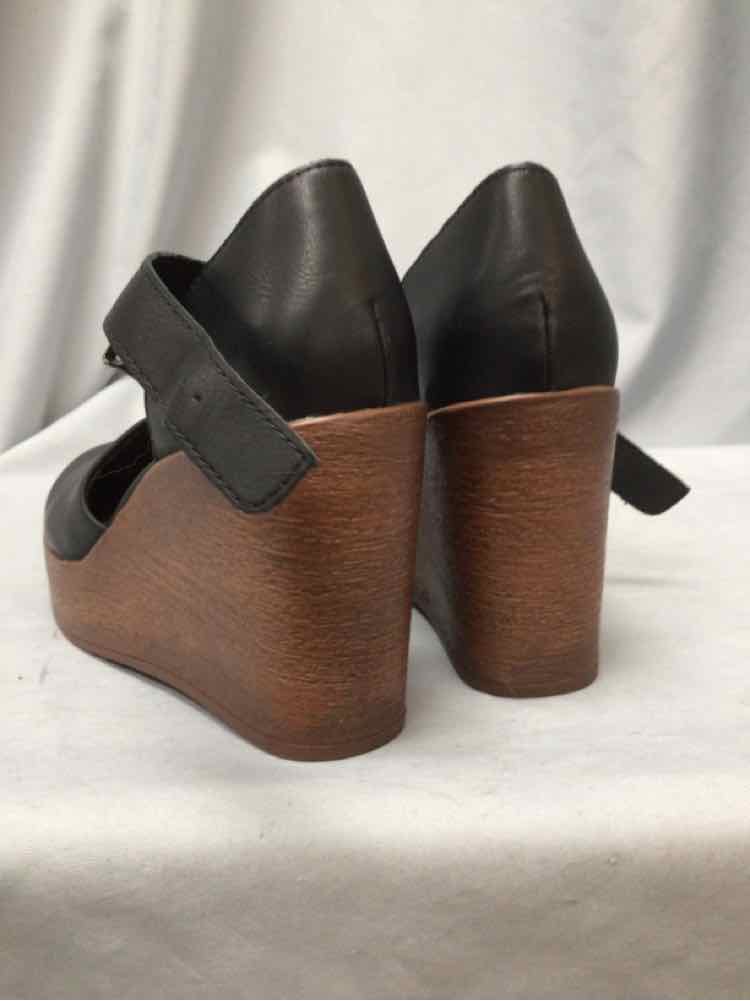 BOC SIZE 9 1/2 Ladies SHOES