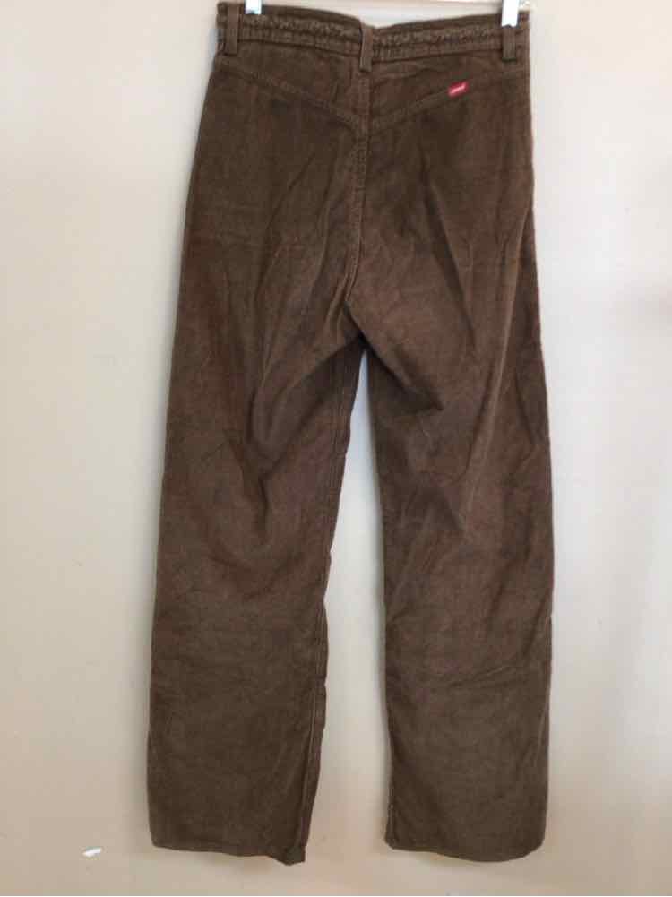 LEVI STRAUSS & CO SIZE 26 Ladies PANTS