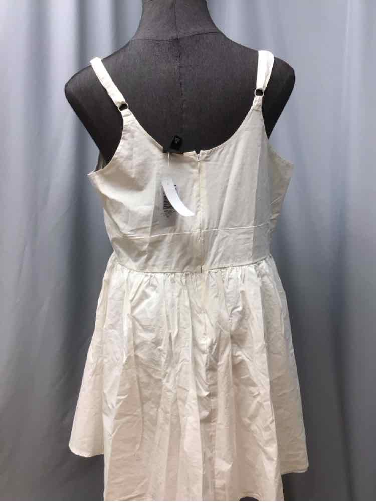 TORRID SIZE 16 Ladies DRESS