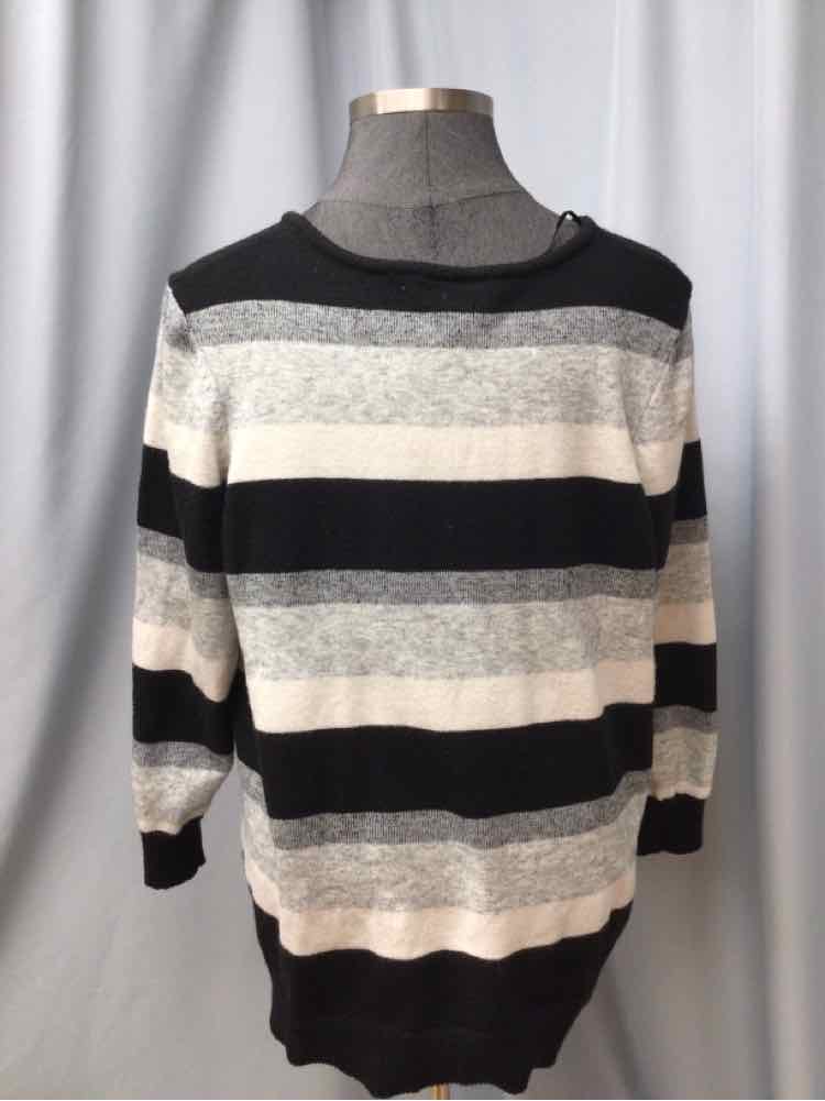 LANE BRYANT SIZE 22/24 Ladies TOP