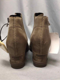SOREL SIZE 9 1/2 Ladies SHOES