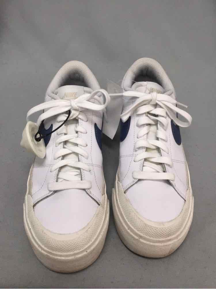 NIKE SIZE 9 Men's SHOES
