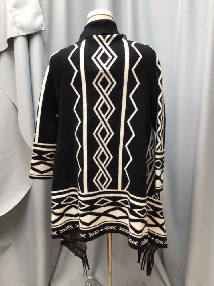 CHICOS SIZE SMALL Ladies TOP