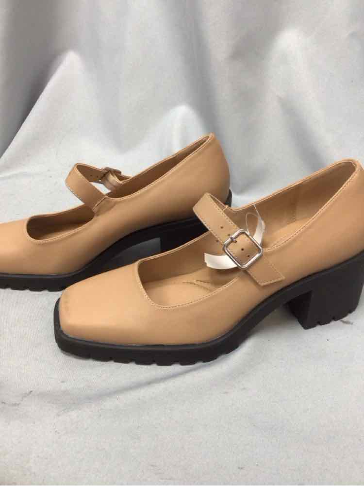 JOURNEE COLLECTION SIZE 11 Ladies SHOES
