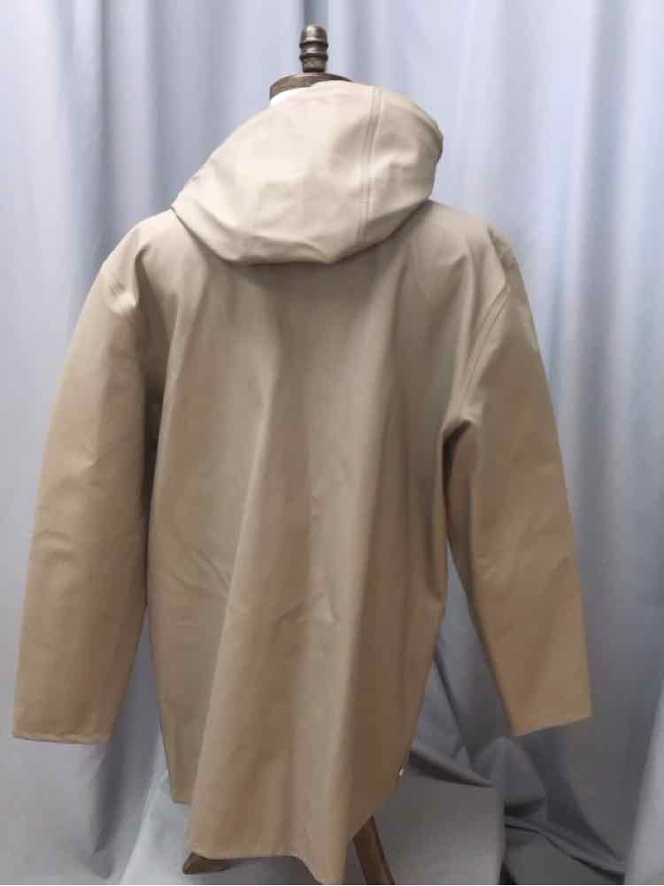 SIZE XX LARGE STUTTERHEIM Men's COATS