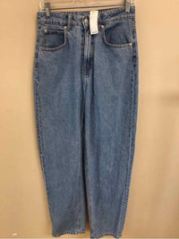 & DENIM SIZE 4 Ladies JEANS