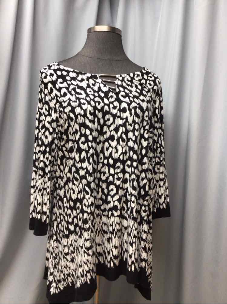 RUBY RD SIZE 3 X Ladies TOP