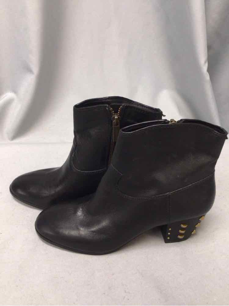 MICHAEL KORS SIZE 6 1/2 Ladies SHOES