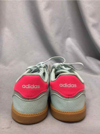 ADIDAS SIZE 7 Ladies SHOES