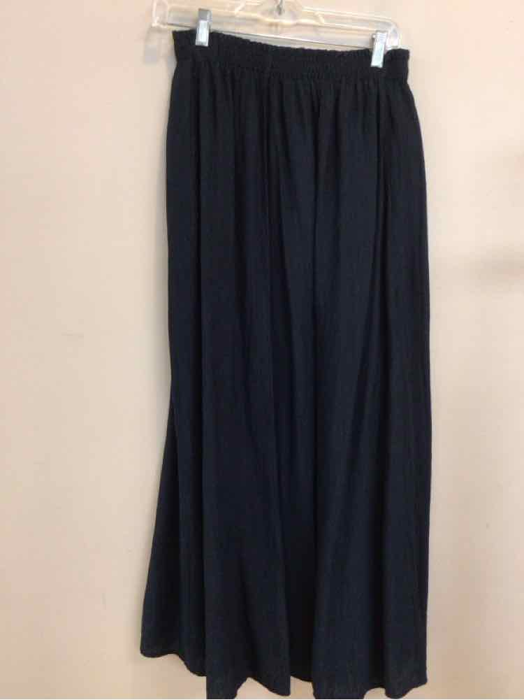 ABERCROMBIE & FITCH SIZE MEDIUM Ladies SKIRT