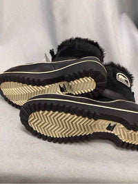 SOREL SIZE 7 Ladies SHOES