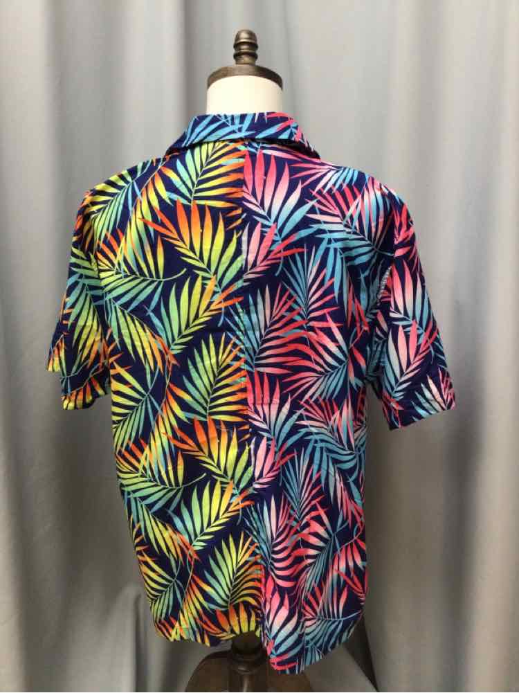 SIZE LARGE UZZI Men's SHIRTS
