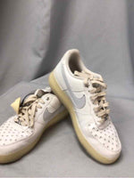 NIKE SIZE 8 1/2 Ladies SHOES